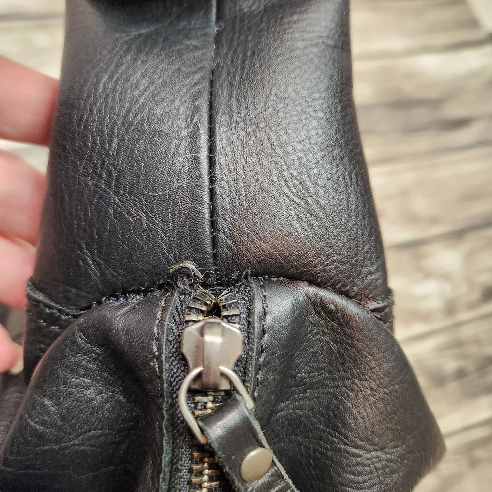 Harbour 2ND Black Leather Crescent‎ Bag